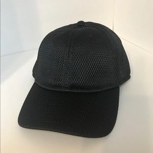 Lululemon Black Baller Mesh Cap